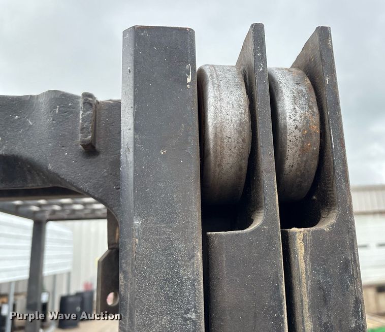 image for item EM2587 Yale GTP050RG forklift