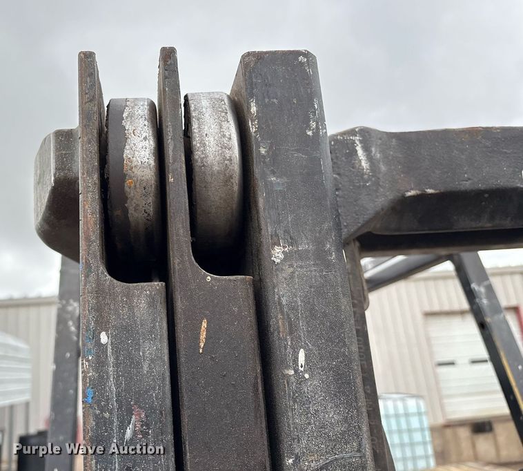 image for item EM2587 Yale GTP050RG forklift