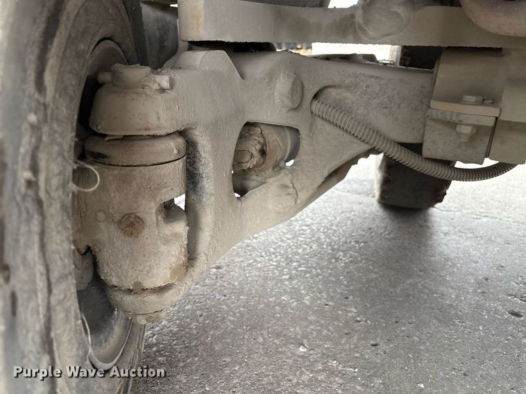 image for item EM2587 Yale GTP050RG forklift