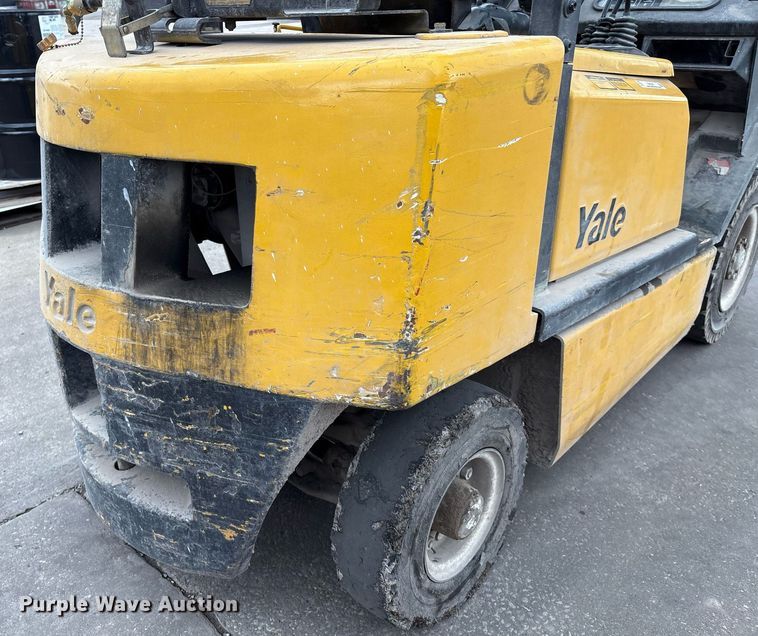 image for item EM2587 Yale GTP050RG forklift