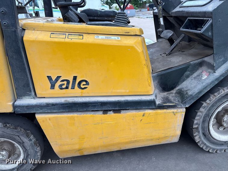 image for item EM2587 Yale GTP050RG forklift