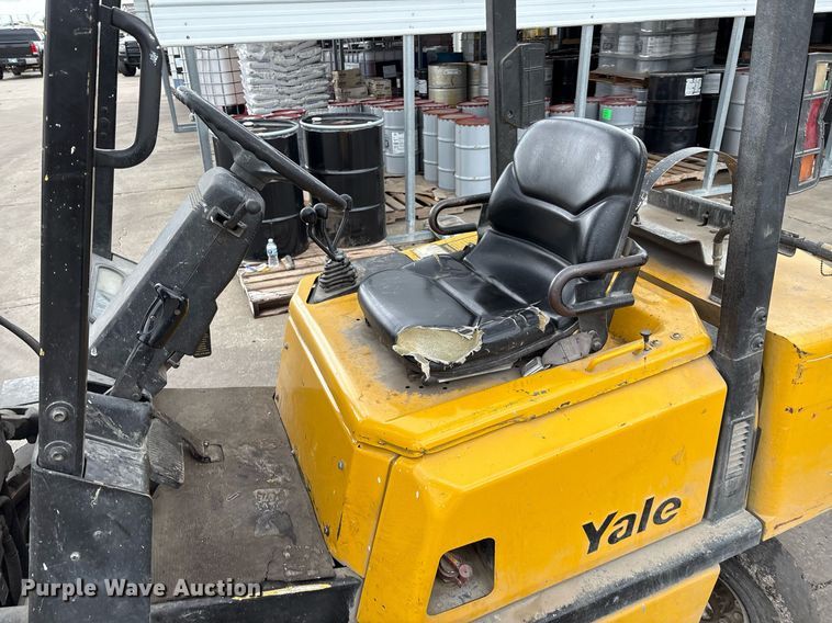 image for item EM2587 Yale GTP050RG forklift