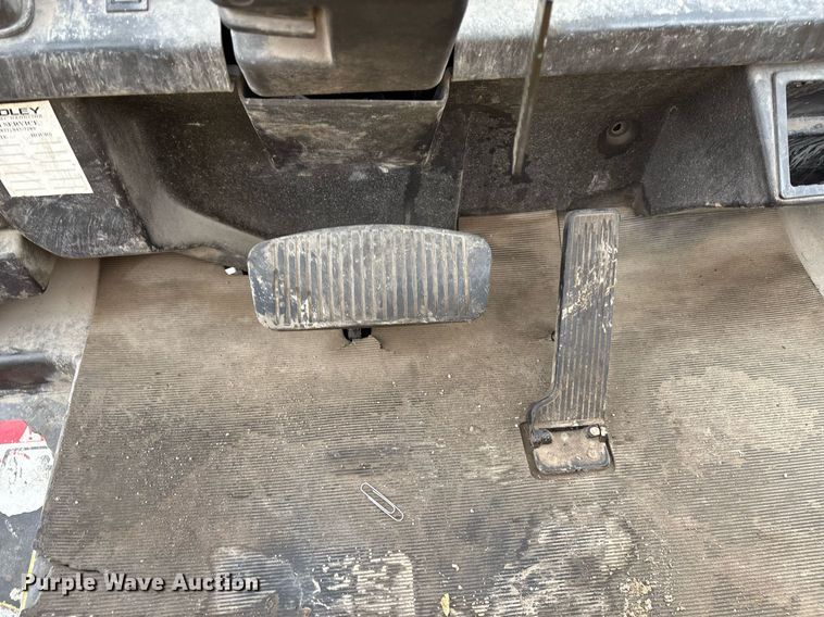 image for item EM2587 Yale GTP050RG forklift