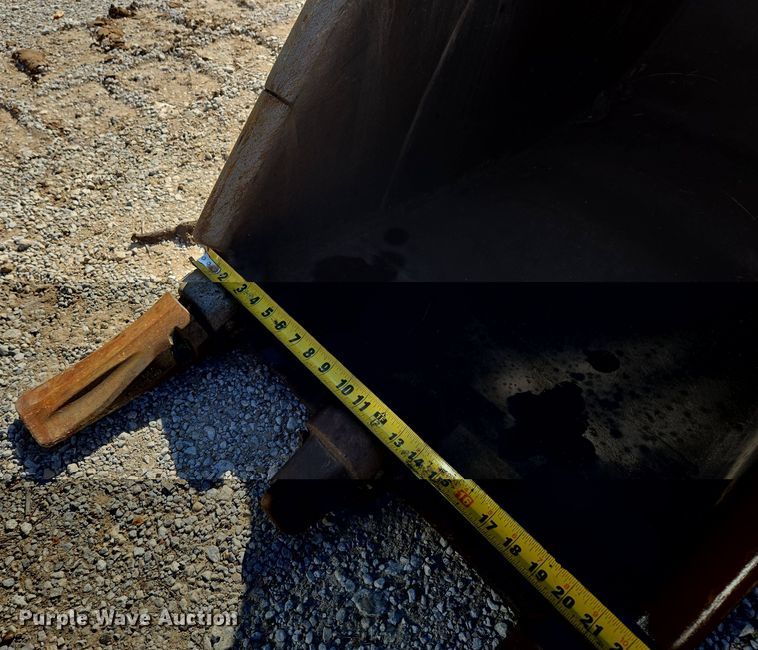 image for item EM7097 2014 Takeuchi TB1140 mini excavator