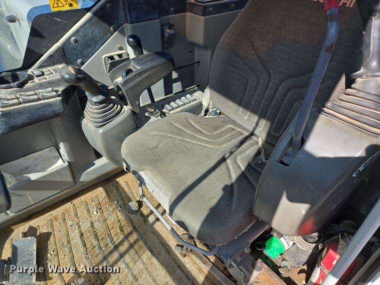 image for item EM7097 2014 Takeuchi TB1140 mini excavator