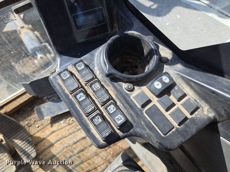 image for item EM7097 2014 Takeuchi TB1140 mini excavator