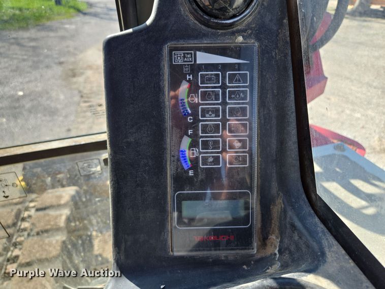 image for item EM7097 2014 Takeuchi TB1140 mini excavator