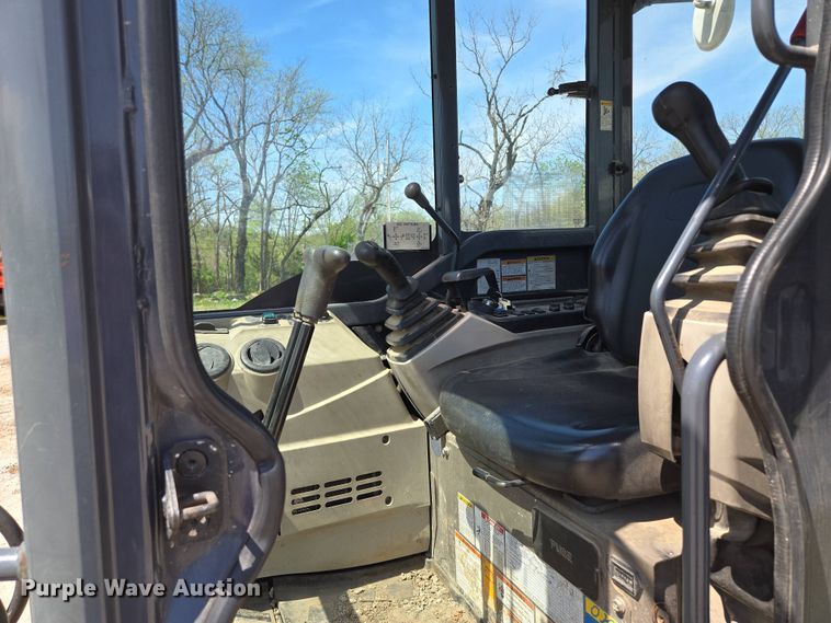 image for item EM7101 2015 Case  CX36B mini excavator