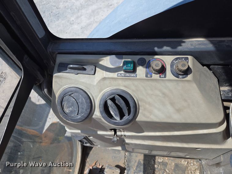 image for item EM7101 2015 Case  CX36B mini excavator