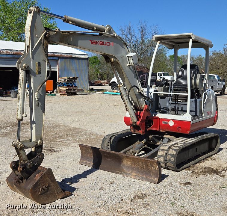 image for item EM7102 2006 Takeuchi  TB135 mini excavator