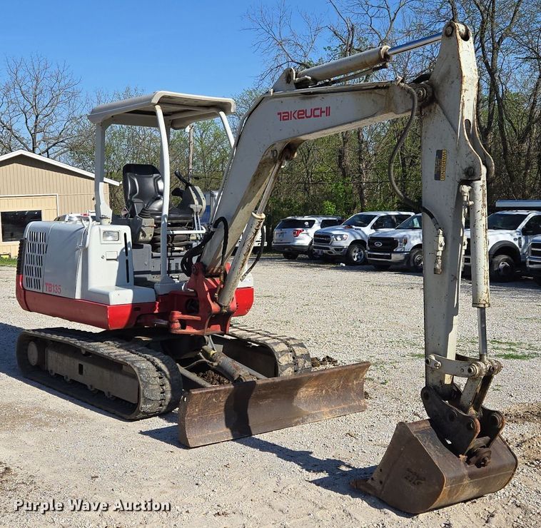 image for item EM7102 2006 Takeuchi  TB135 mini excavator