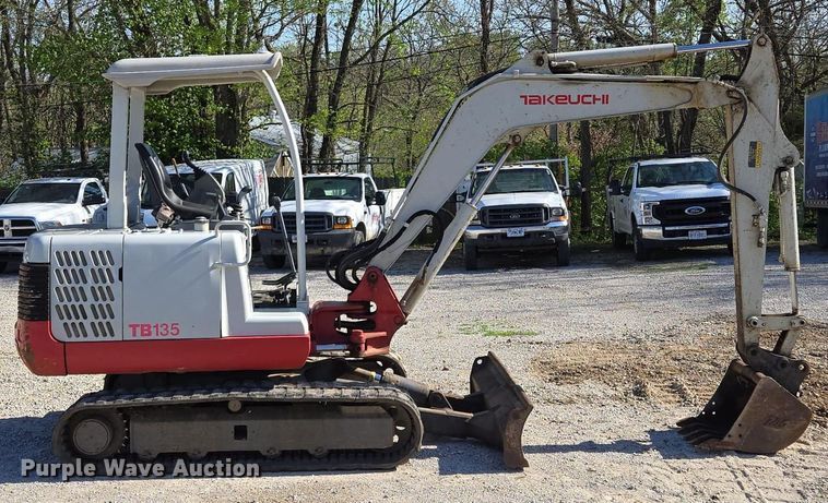 image for item EM7102 2006 Takeuchi  TB135 mini excavator