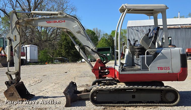 image for item EM7102 2006 Takeuchi  TB135 mini excavator