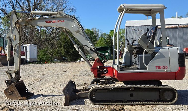 image for item EM7102 2006 Takeuchi  TB135 mini excavator