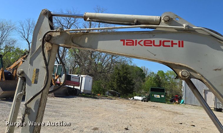 image for item EM7102 2006 Takeuchi  TB135 mini excavator