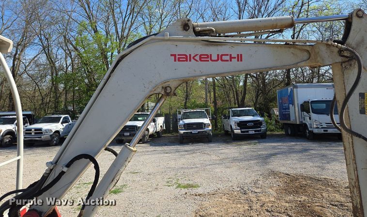 image for item EM7102 2006 Takeuchi  TB135 mini excavator