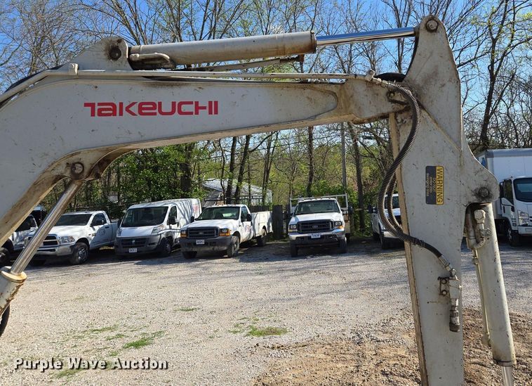 image for item EM7102 2006 Takeuchi  TB135 mini excavator