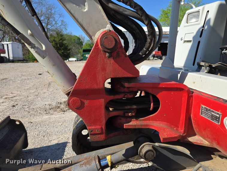 image for item EM7102 2006 Takeuchi  TB135 mini excavator