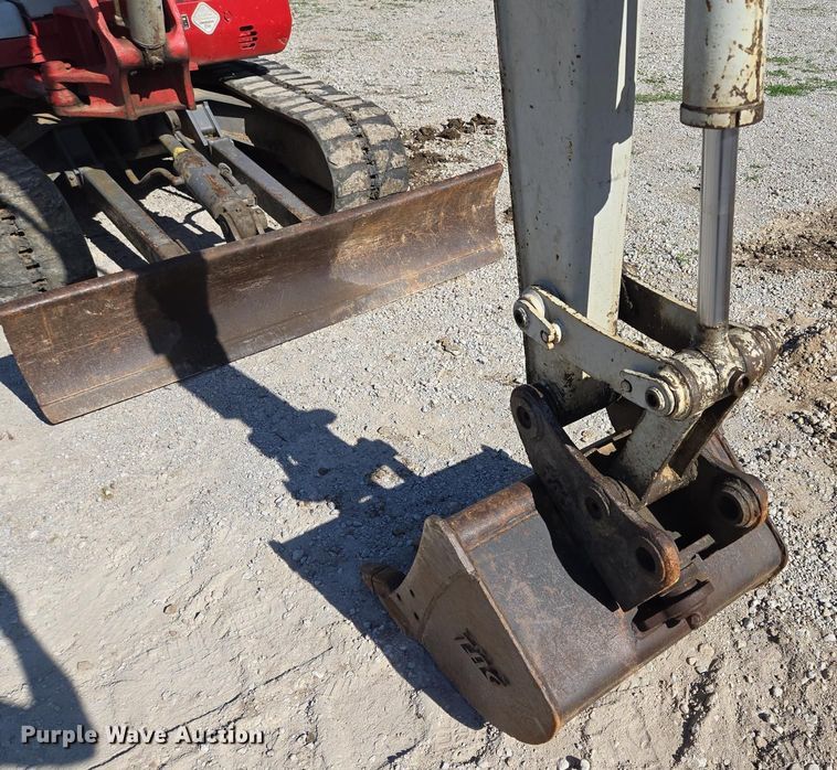 image for item EM7102 2006 Takeuchi  TB135 mini excavator
