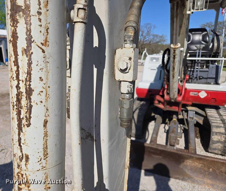 image for item EM7102 2006 Takeuchi  TB135 mini excavator