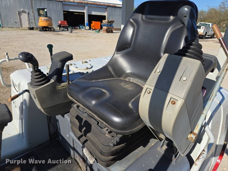 image for item EM7102 2006 Takeuchi  TB135 mini excavator