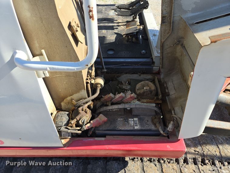 image for item EM7102 2006 Takeuchi  TB135 mini excavator