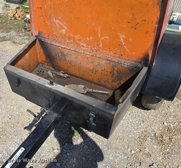 image for item EM7106 Air compressor