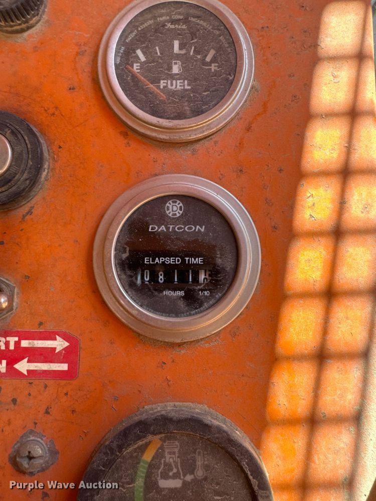 image for item EM7106 Air compressor