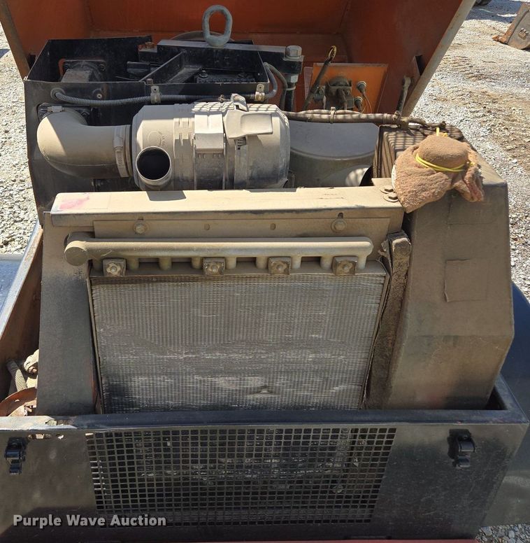 image for item EM7106 Air compressor