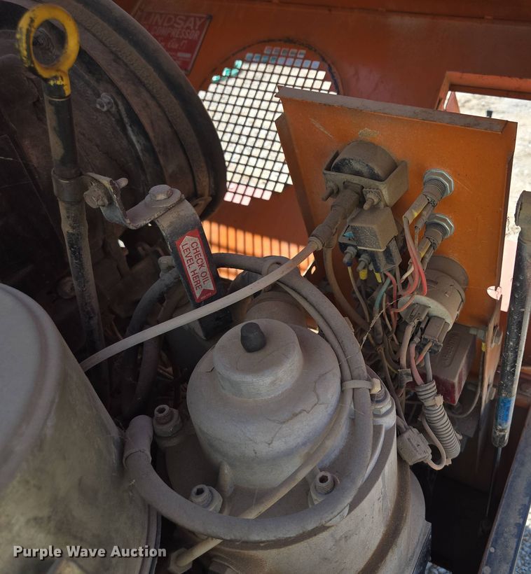 image for item EM7106 Air compressor