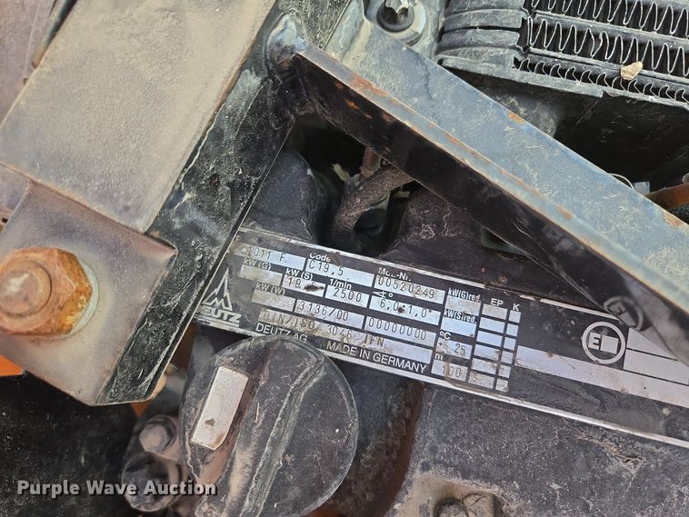 image for item EM7106 Air compressor