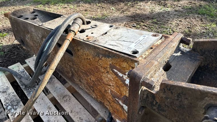 image for item EM7124 breaker