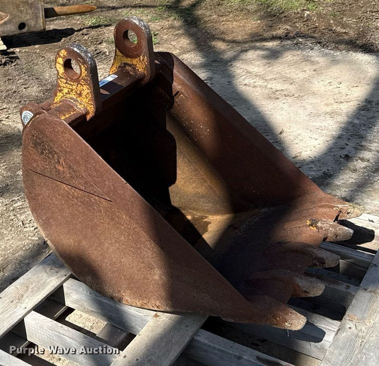 image for item EM7130 24