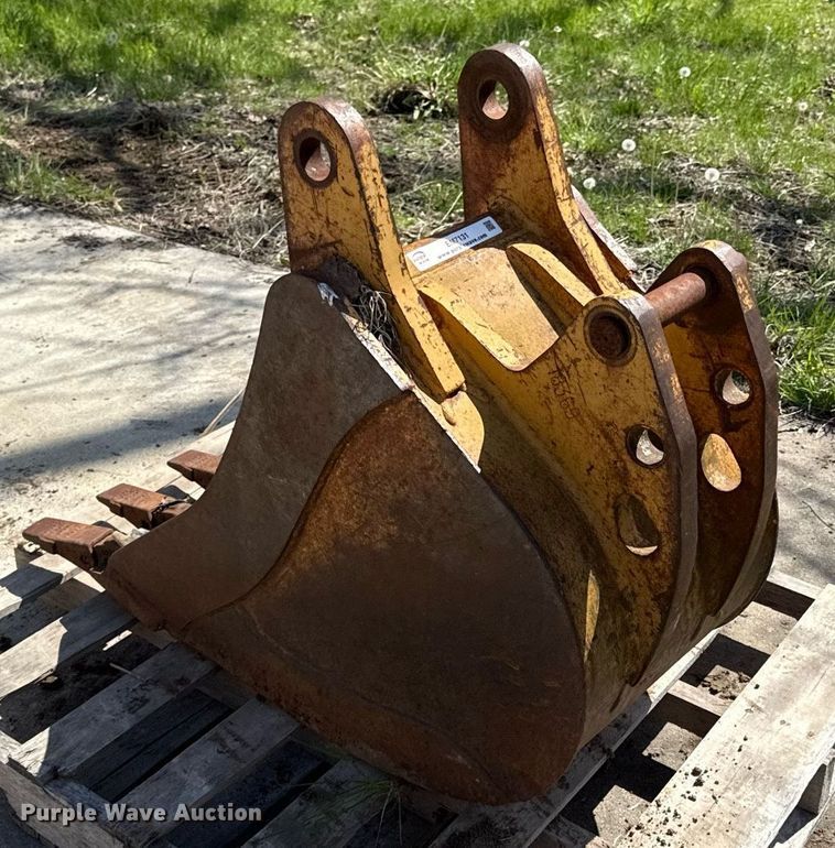 image for item EM7131 18