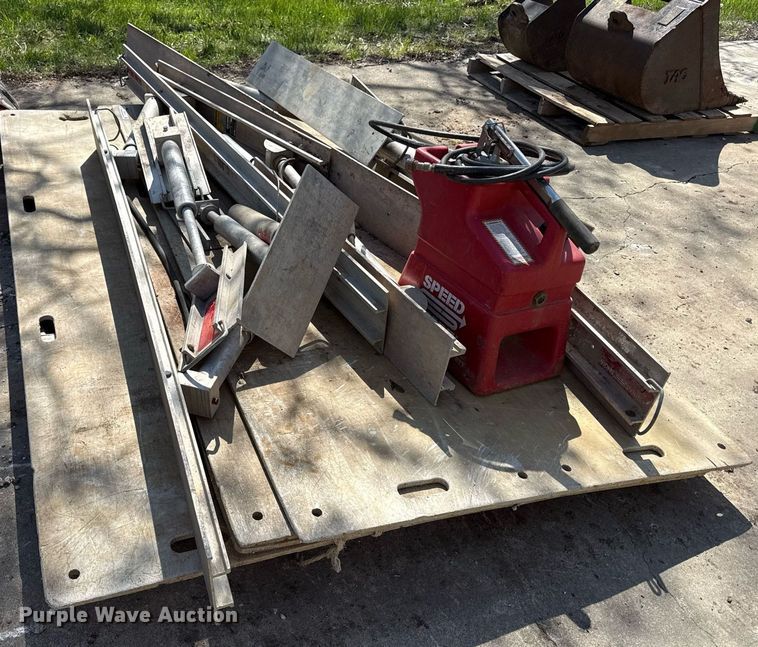 image for item EM7133 Speed shoring system