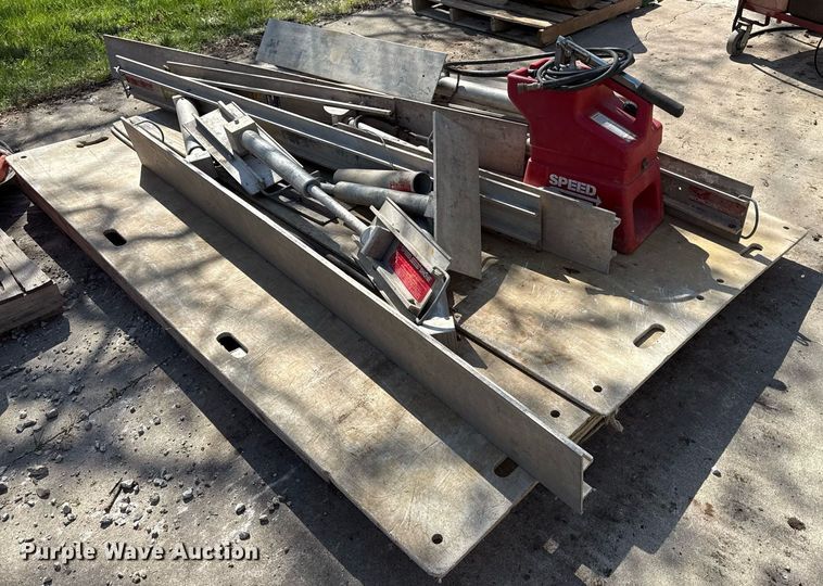 image for item EM7133 Speed shoring system