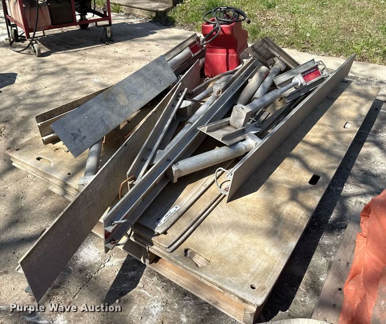 image for item EM7133 Speed shoring system