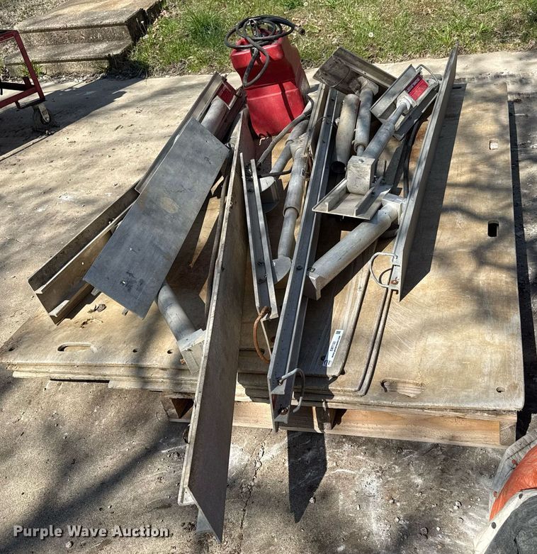 image for item EM7133 Speed shoring system