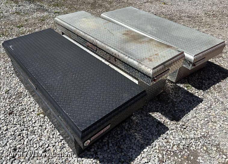 image for item EM7142 (3) toolboxes