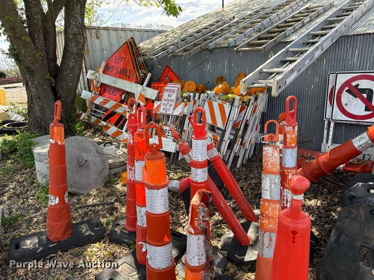 image for item EM7143 Road safety equipment