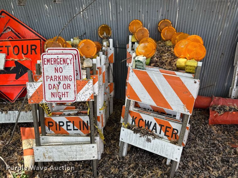 image for item EM7143 Road safety equipment