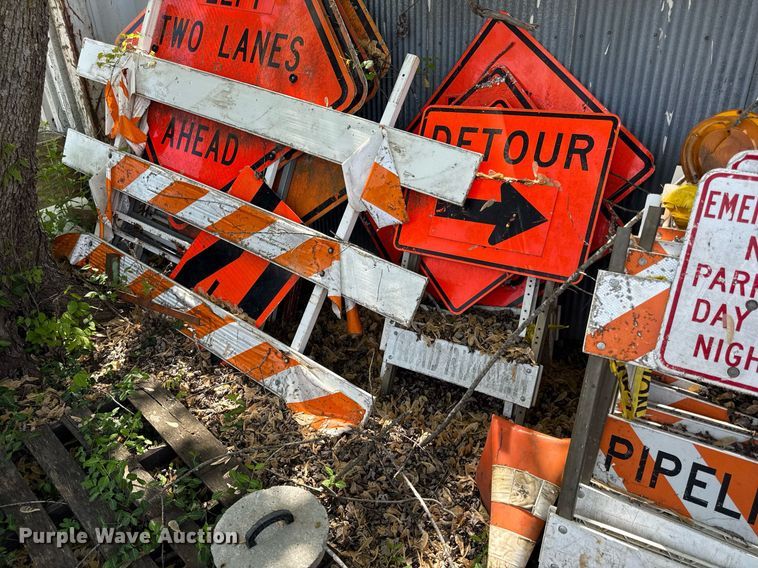 image for item EM7143 Road safety equipment