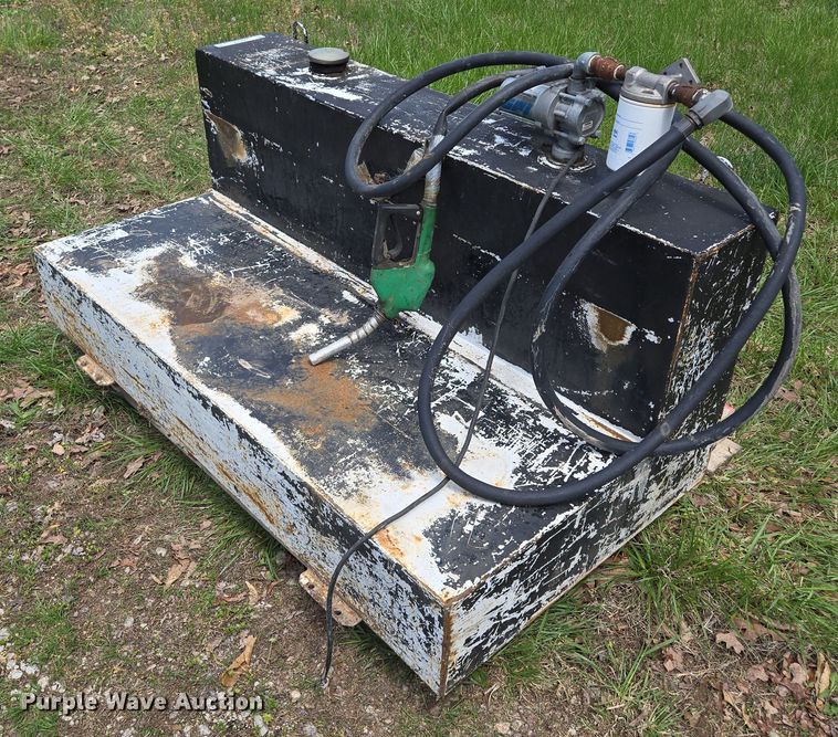 image for item EM7146 Fuel tank 