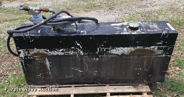 image for item EM7146 Fuel tank 