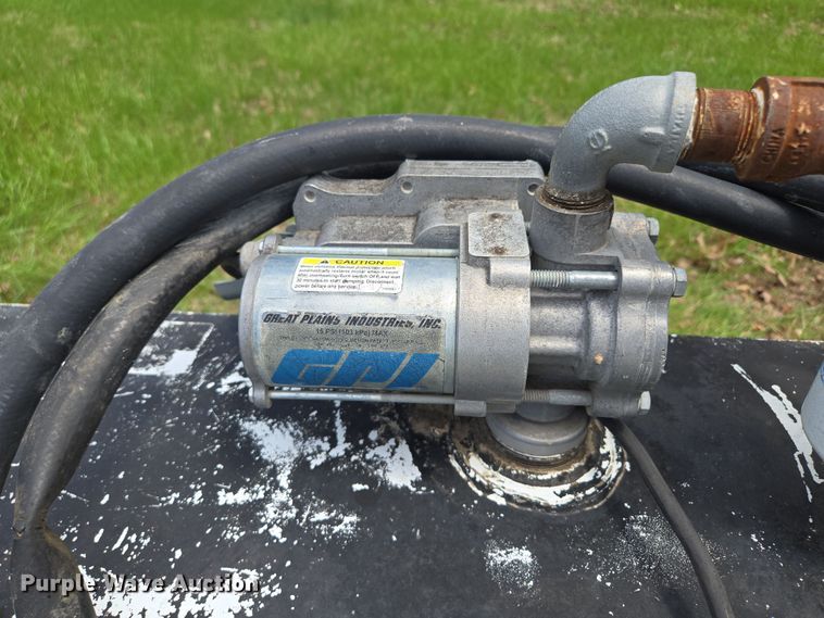 image for item EM7146 Fuel tank 