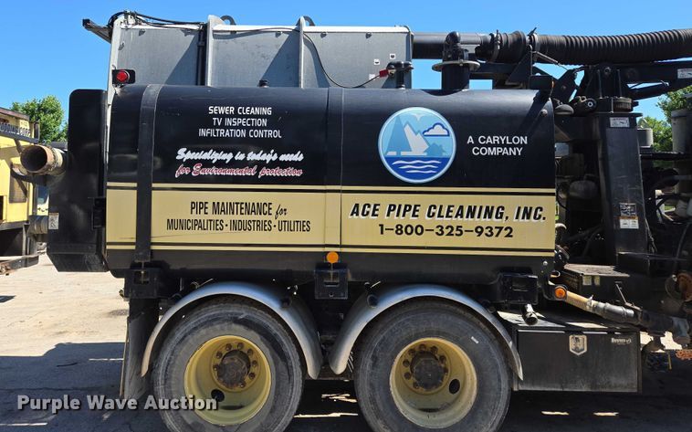 image for item EM7288 2011 International 7500 sewer jetter truck