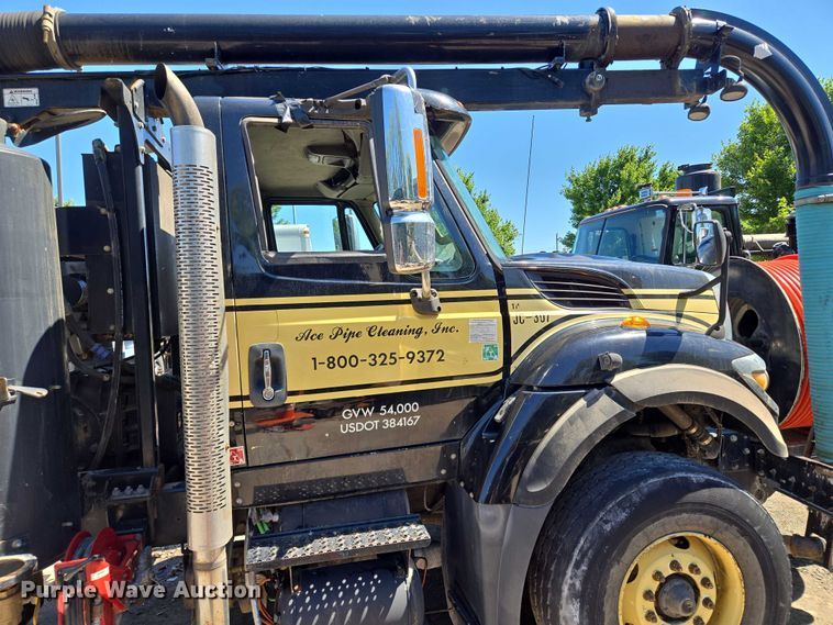 image for item EM7288 2011 International 7500 sewer jetter truck