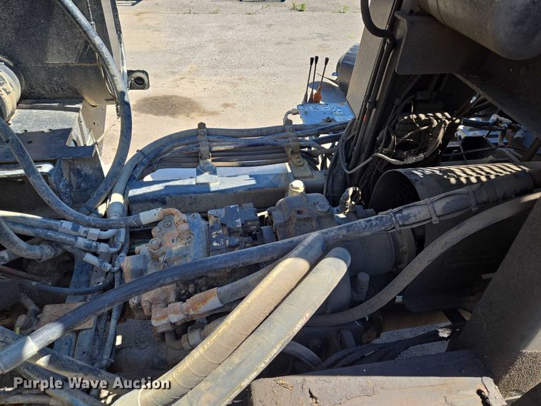 image for item EM7288 2011 International 7500 sewer jetter truck