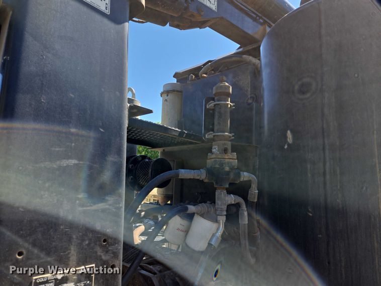 image for item EM7288 2011 International 7500 sewer jetter truck