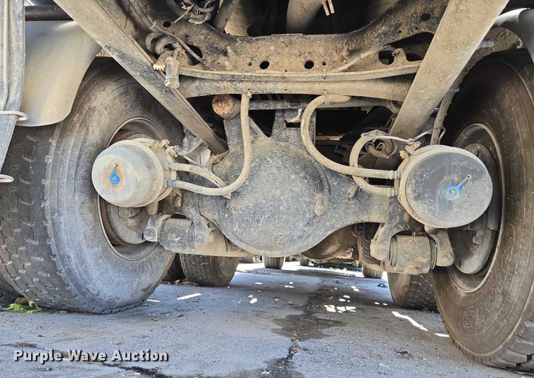 image for item EM7288 2011 International 7500 sewer jetter truck